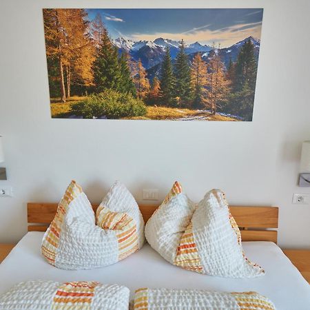 Privatpension Bergkristall San Martino in Passiria Habitación foto