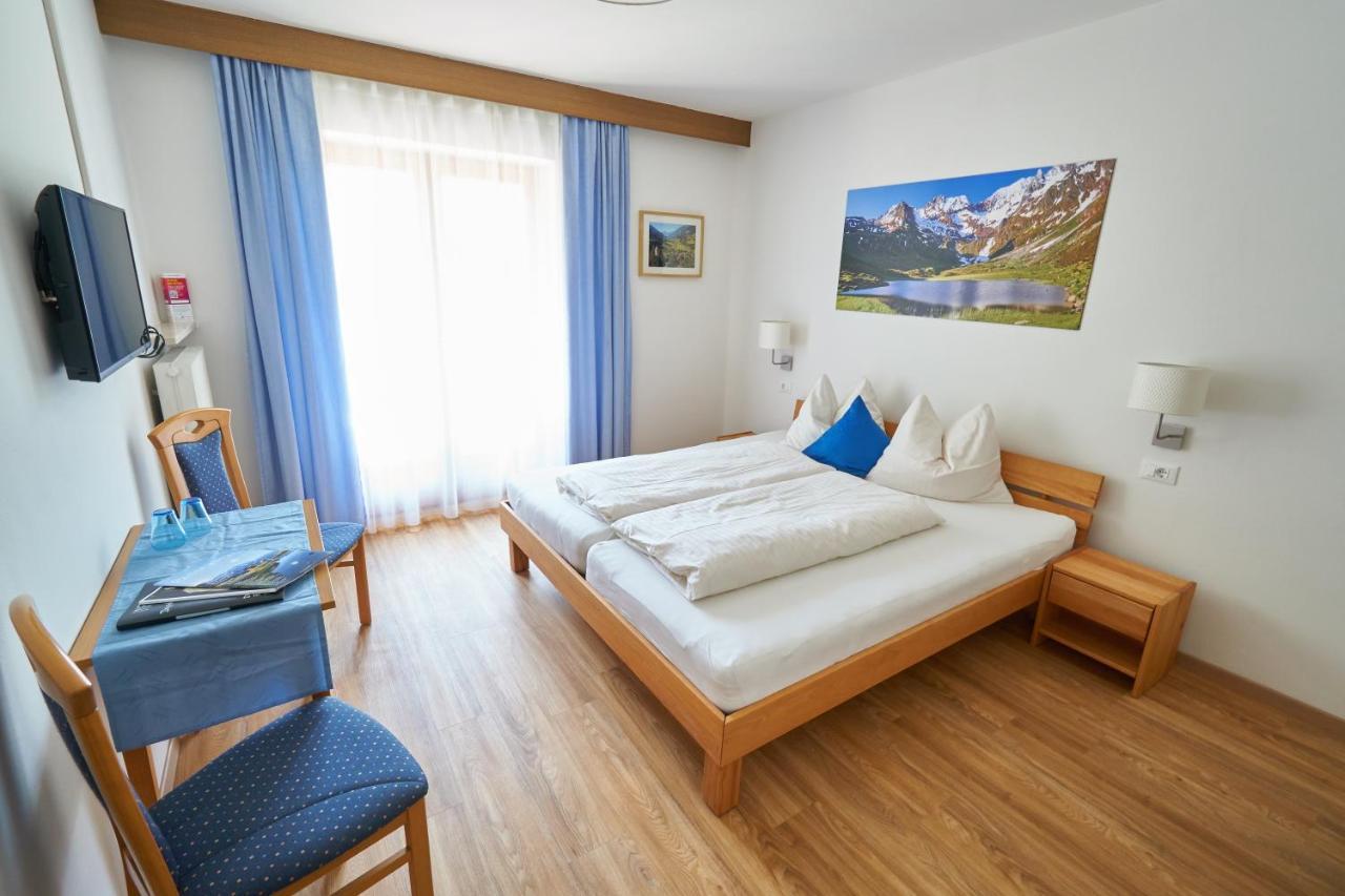 Privatpension Bergkristall San Martino in Passiria Exterior foto