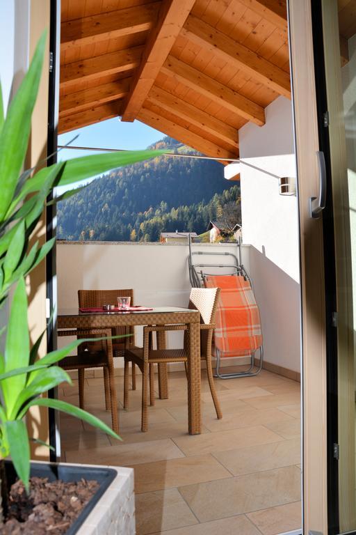 Privatpension Bergkristall San Martino in Passiria Exterior foto
